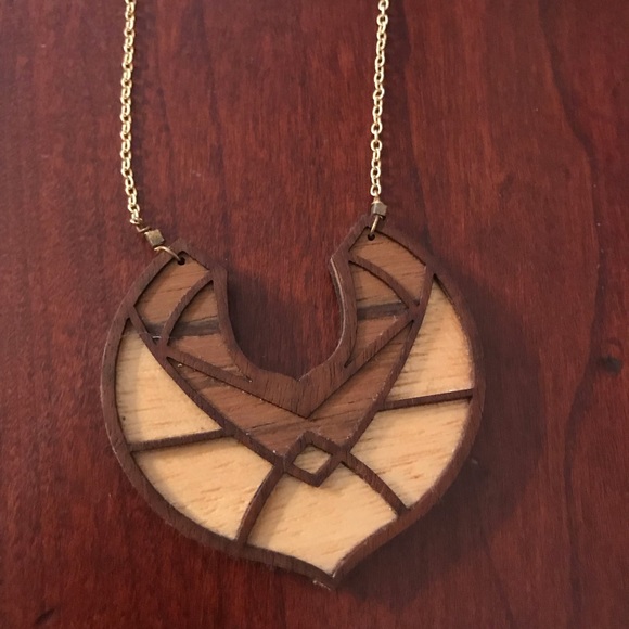 Necklace - Picture 2 of 8